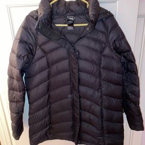 Black north face hooded winter parka!